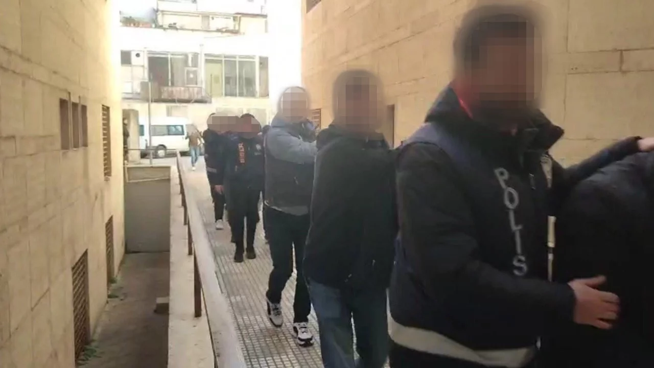 Bursa'da yasa dışı bahis operasyonunda 4 tutuklama