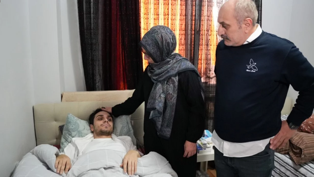 Metro çıkışı bıçaklanan Oğuzhan Çöpür'ün ailesine tehdit mesajları atıldığı ortaya çıktı