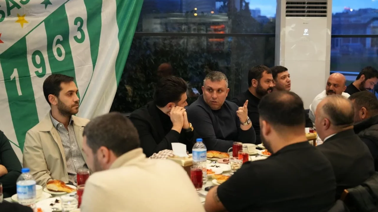 Bursaspor ve MKE Ankaragücü iftar sofrasında bir araya geldi
