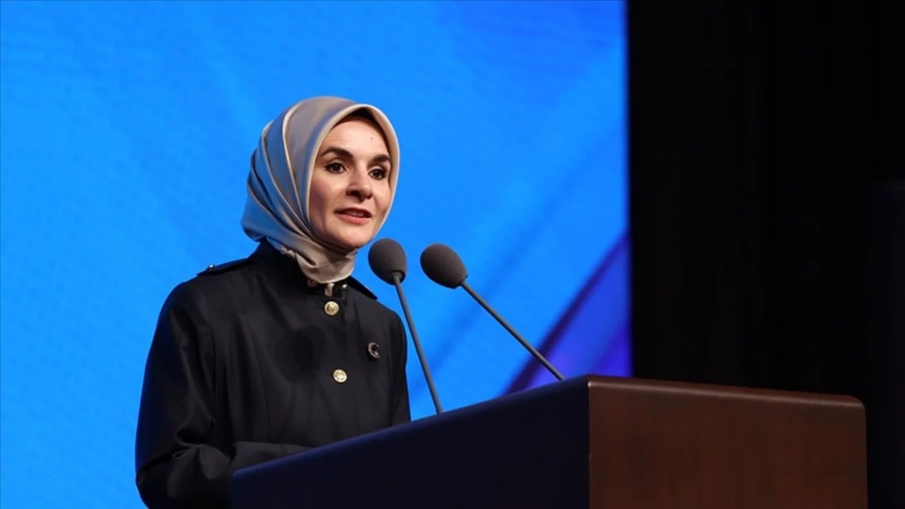 Bakan Göktaş'tan "dijital oyun platformlarına" ilişkin açıklama