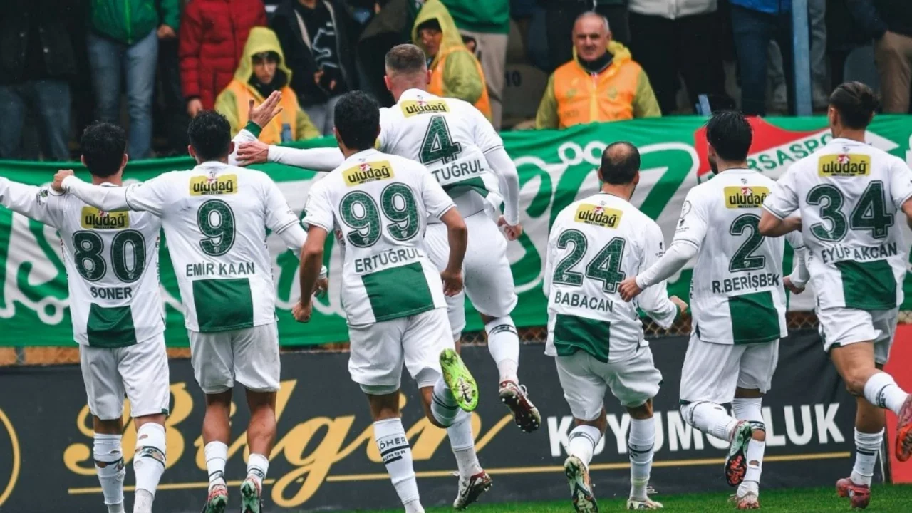 Bursaspor yeniden zirvede