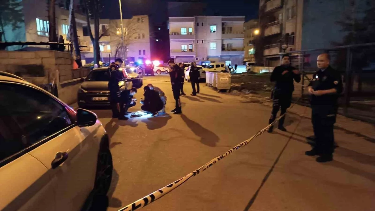 İftar sonrası uzun namlulu silahla rastgele ateş açan şahıs tutuklandı