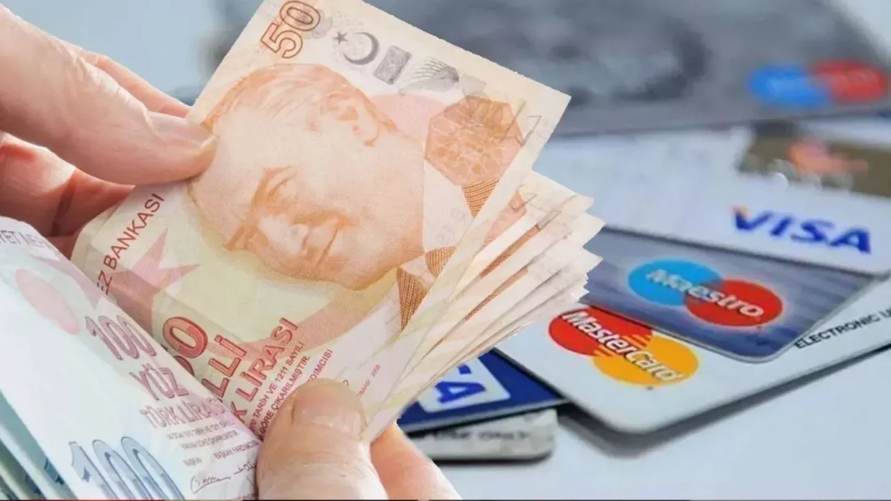 "Kart borcu, maaşımı aştı" diyenlerin oranı yüzde 49.2 oldu!