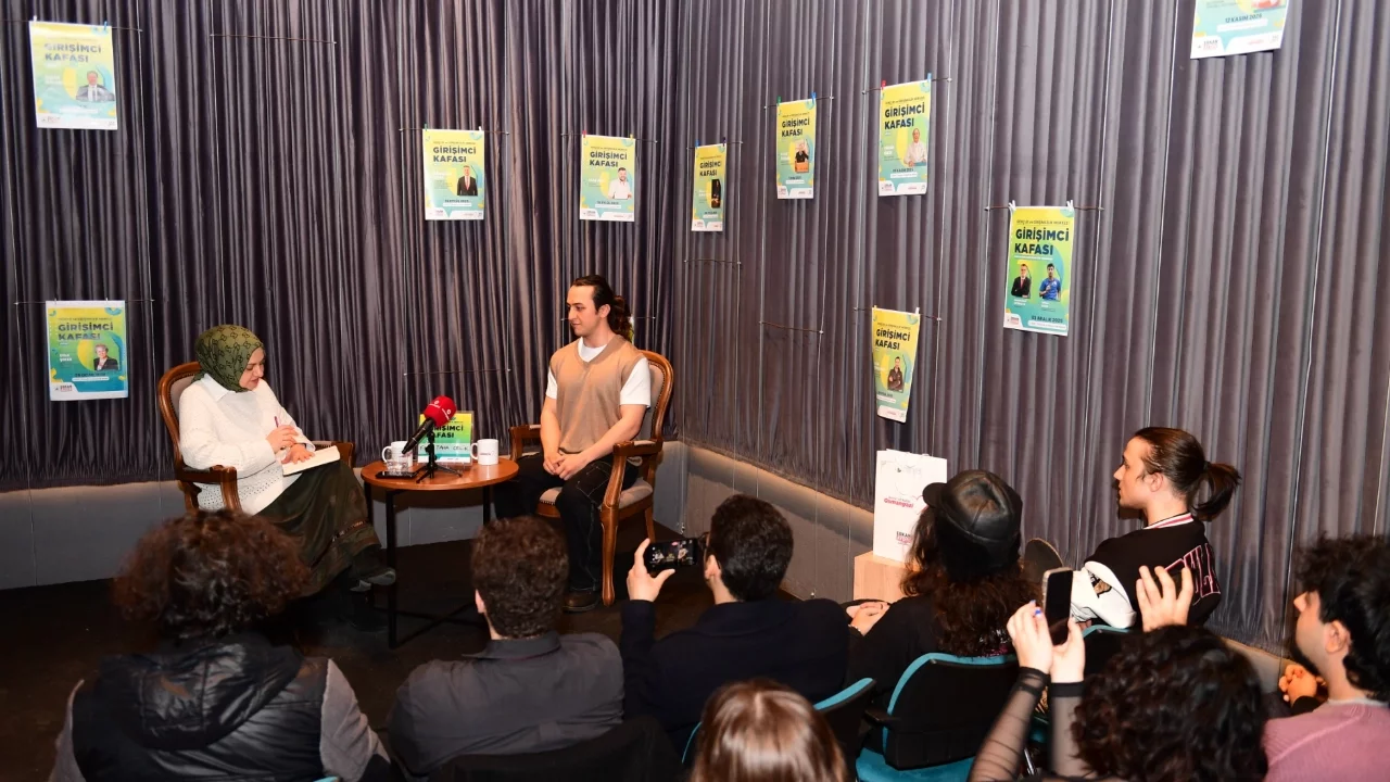 Osmangazi'de Girişimci Kafası Söyleşisi'nin en genç konuğu, Team Yorokobi Kurucusu Emir Taha Çelik oldu