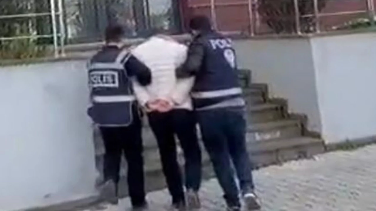 İftar çadırında belediye görevlisini bıçaklayan şahıs yakalandı