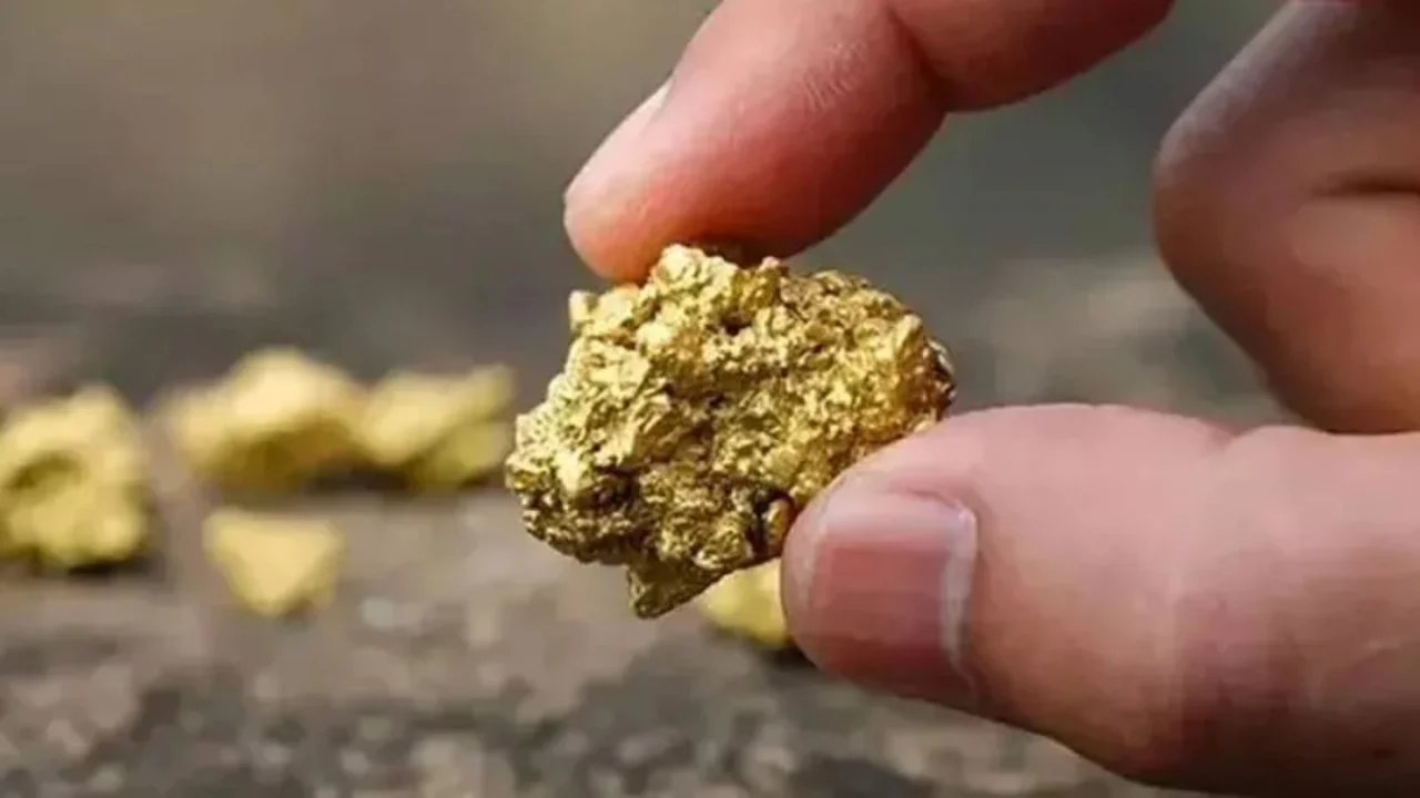 Üretim dipte, ithalat zirvede: Altında alarm zilleri