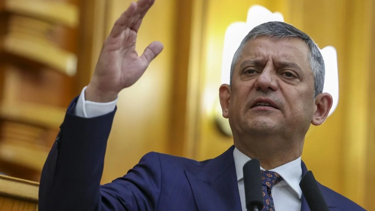 Özgür Özel'den Uludağ tepkisi: "Giderayak yandaşa veriyorlar, hepsini geri alacağız"