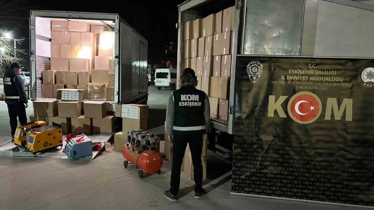 Eskişehir'de kaçak tütün operasyonu! Milyonlarca makaron ele geçirildi