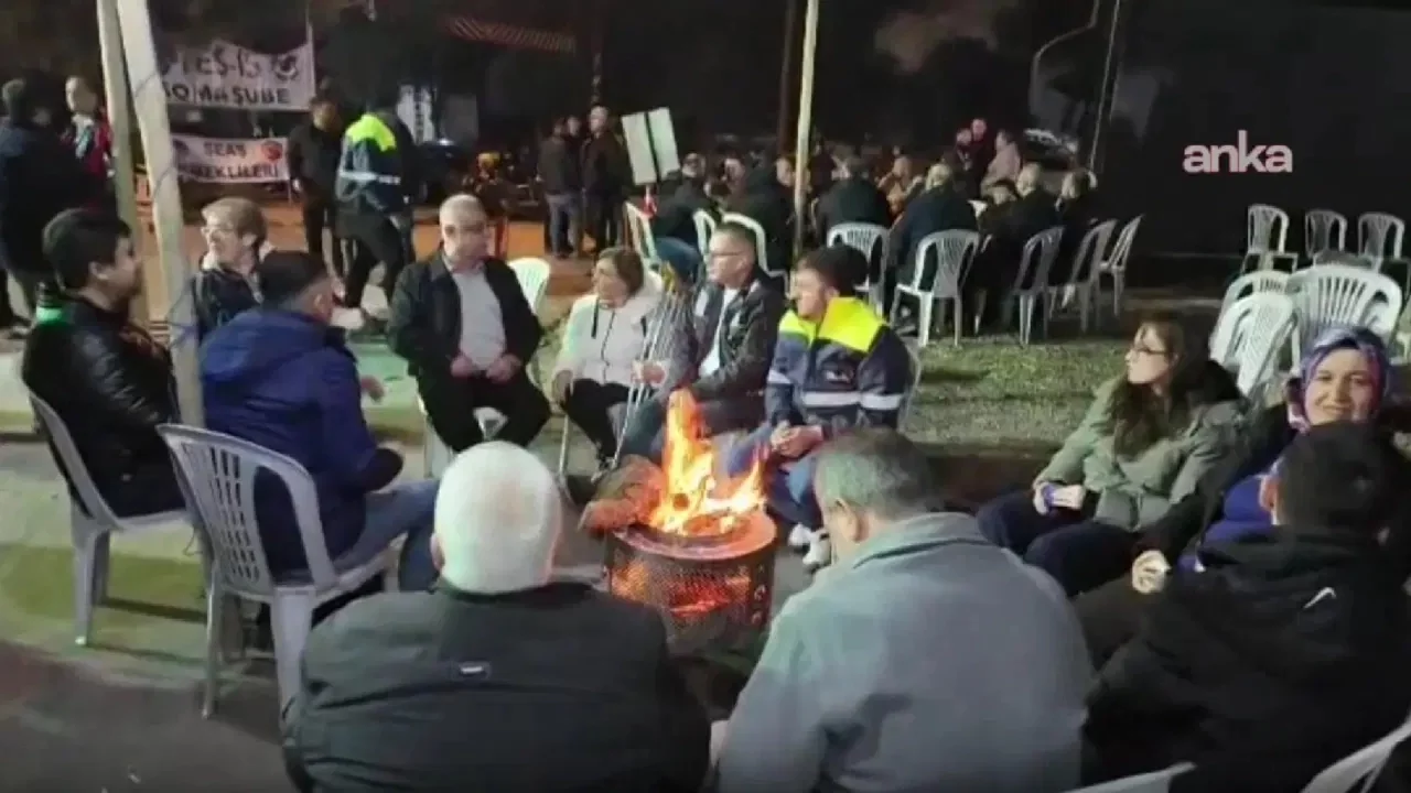 Soma'da termik santral önünde eylem