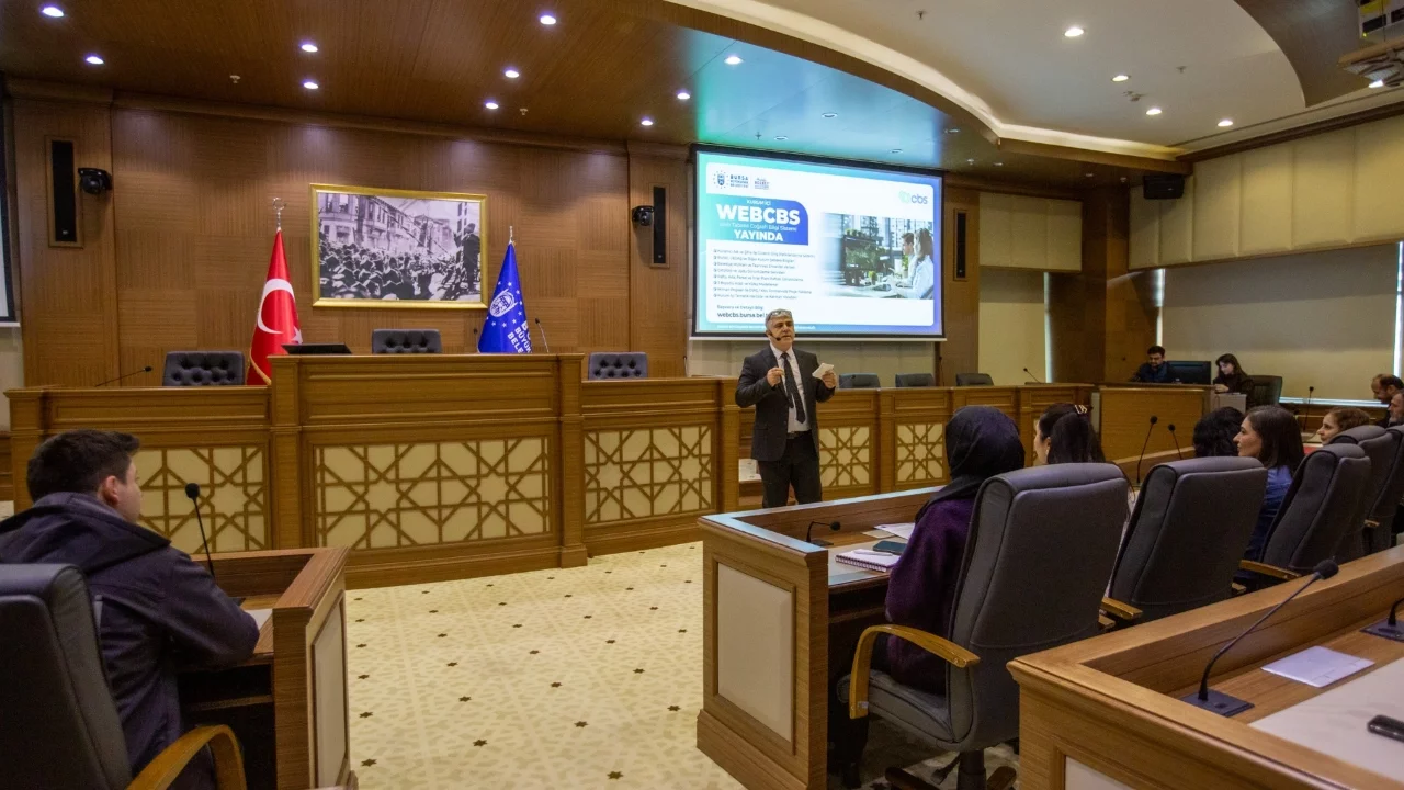 Bursa Büyükşehir'den dijital dönüşüm hamlesi: WebCBS ile tüm veriler tek ekranda