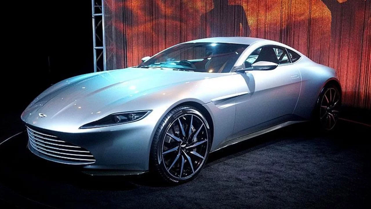 Lüks araç üreticisi Aston Martin çalışanlarının yüzde 20'sini işten çıkaracak