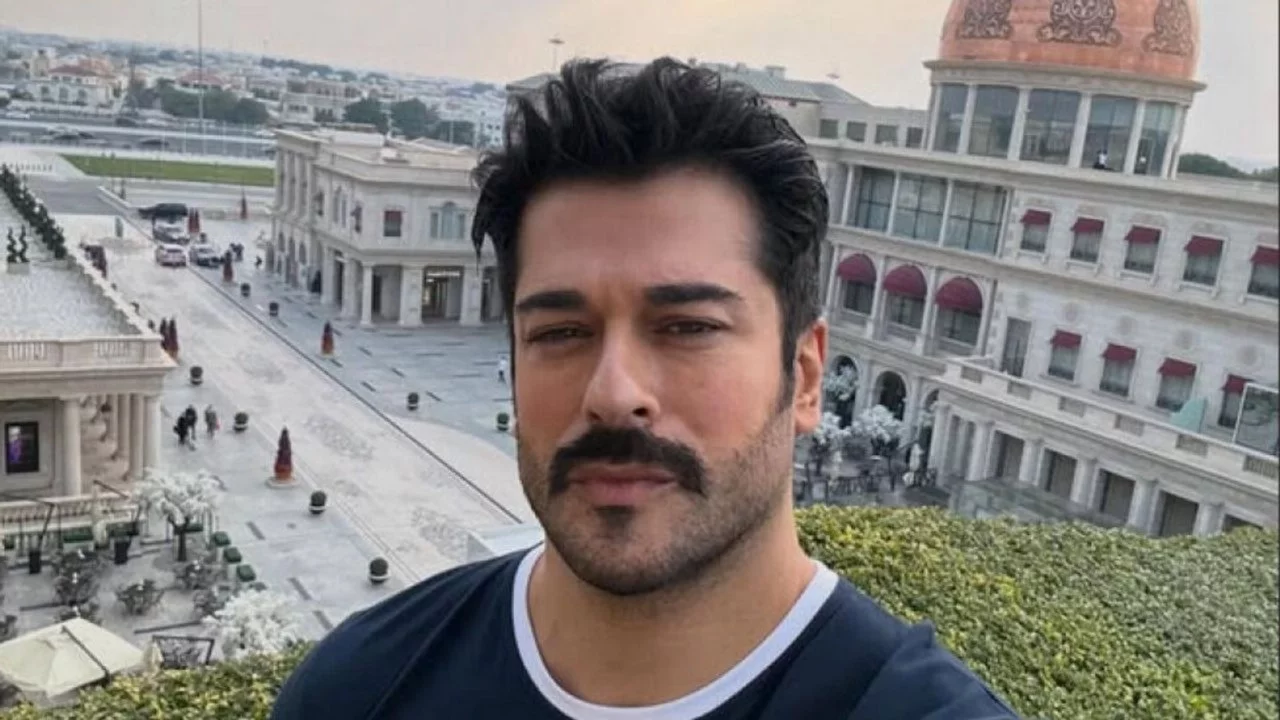 Burak Özçivit'ten "Eyüpsultan'da 30 daire aldı" iddialarına açıklama