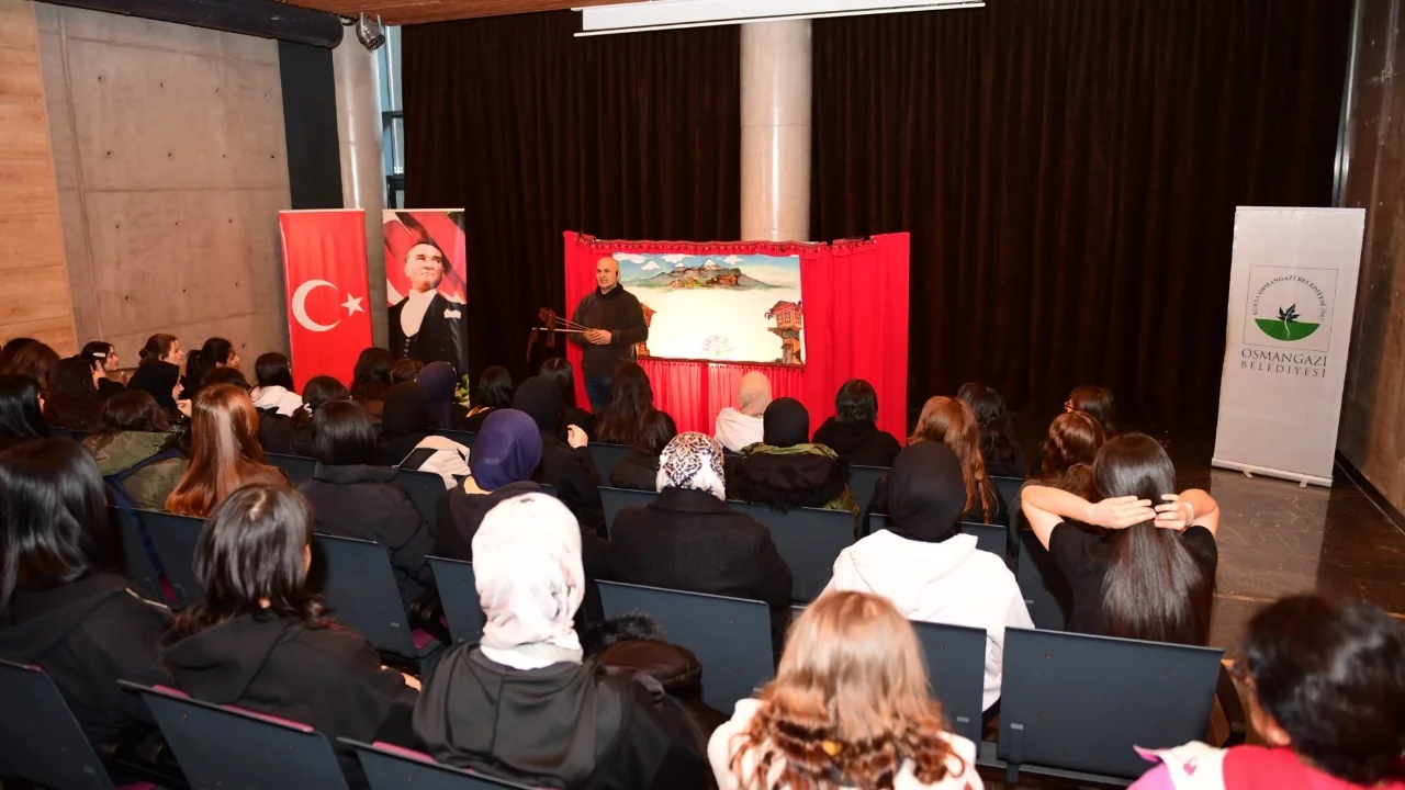 Osmangazi'de Ramazan'ın manevi ikliminde geleneksel tiyatro şöleni