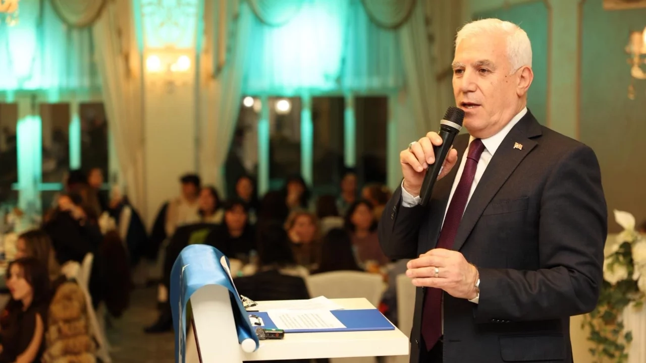 Büyükşehir Belediyesi, ikinci iftar programını Filibe'de düzenledi! Başkan Bozbey: "Dayanışmamızı sürdürmeye kararlıyız"