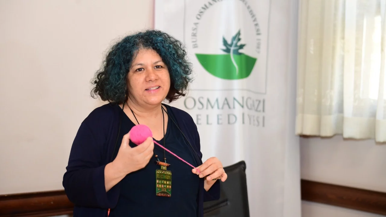 Osmangazi'de kadın hakları masalların bilgeliğiyle konuşuldu