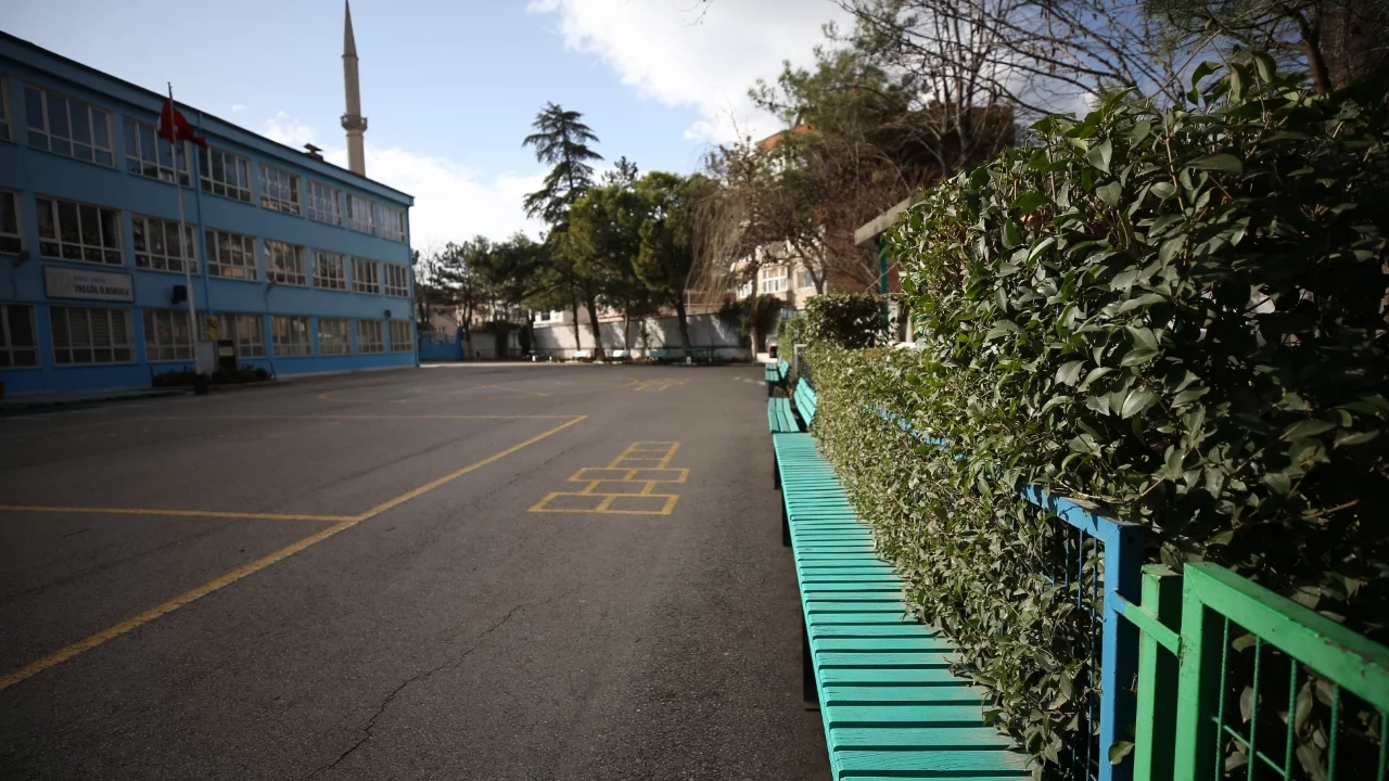 Bursa'da "Çevre beratı" ödüllü ilkokulun öğrencileri duyarlılıklarıyla örnek oluyor