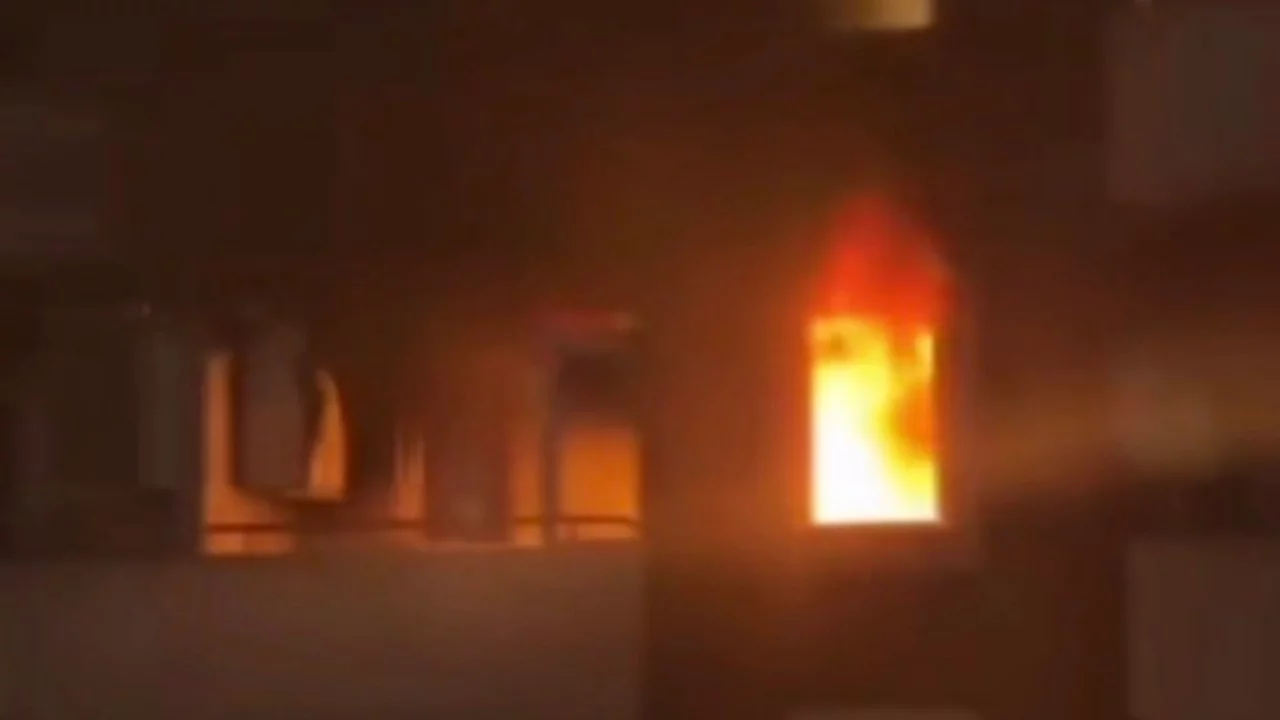 Bursa'da korku dolu anlar! Apartman dairesi alev alev yandı