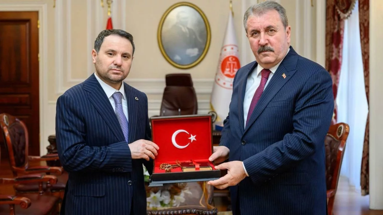 Mustafa Destici'den Bakan Gürlek'e ziyaret