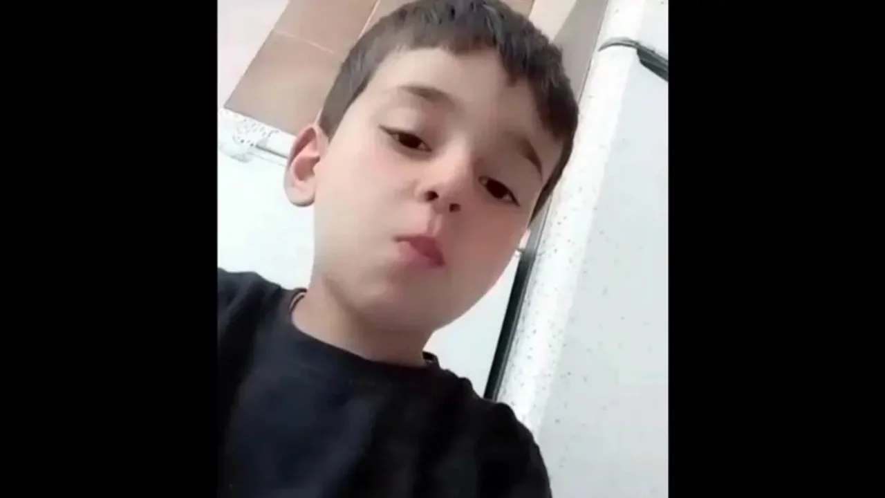 Göçükten kurtarılan 6 yaşındaki Muhammed yaşam savaşını kaybetti