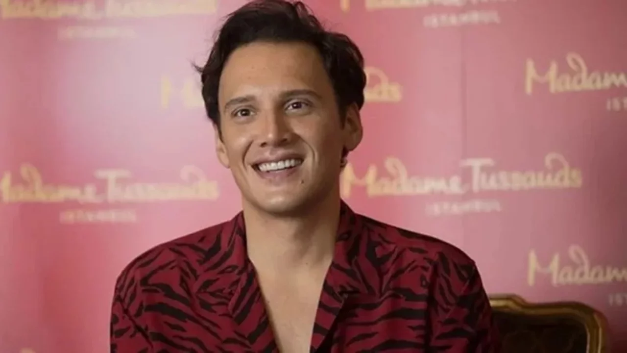 Şarkıcı Edis havaalanında gözaltına alındı!