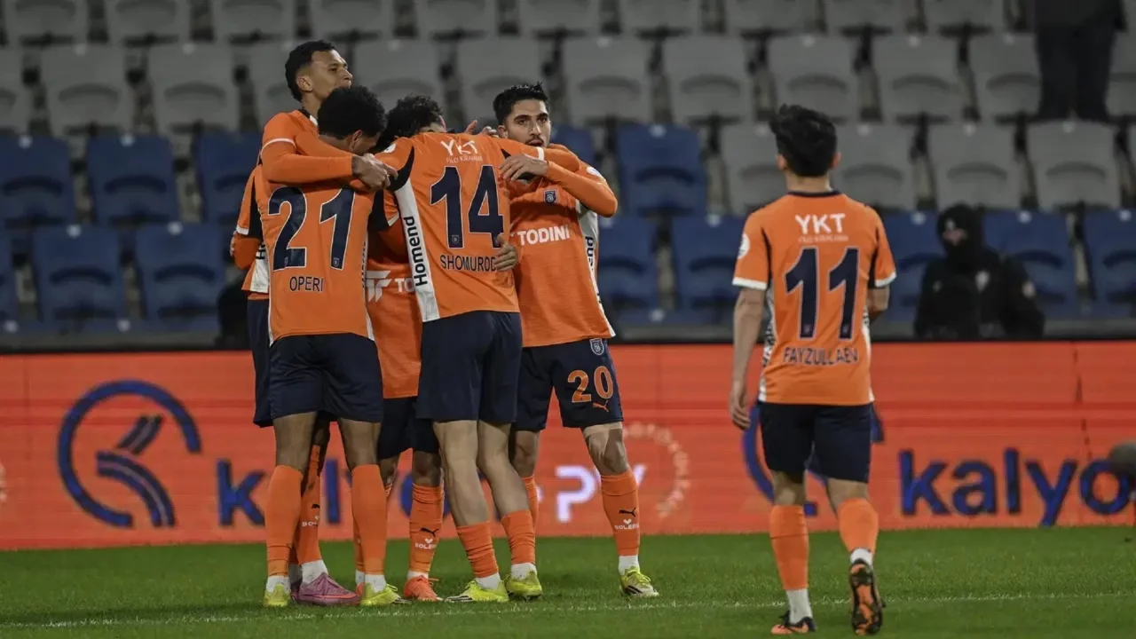 Başakşehir, Konyaspor'u 2-0 mağlup etti