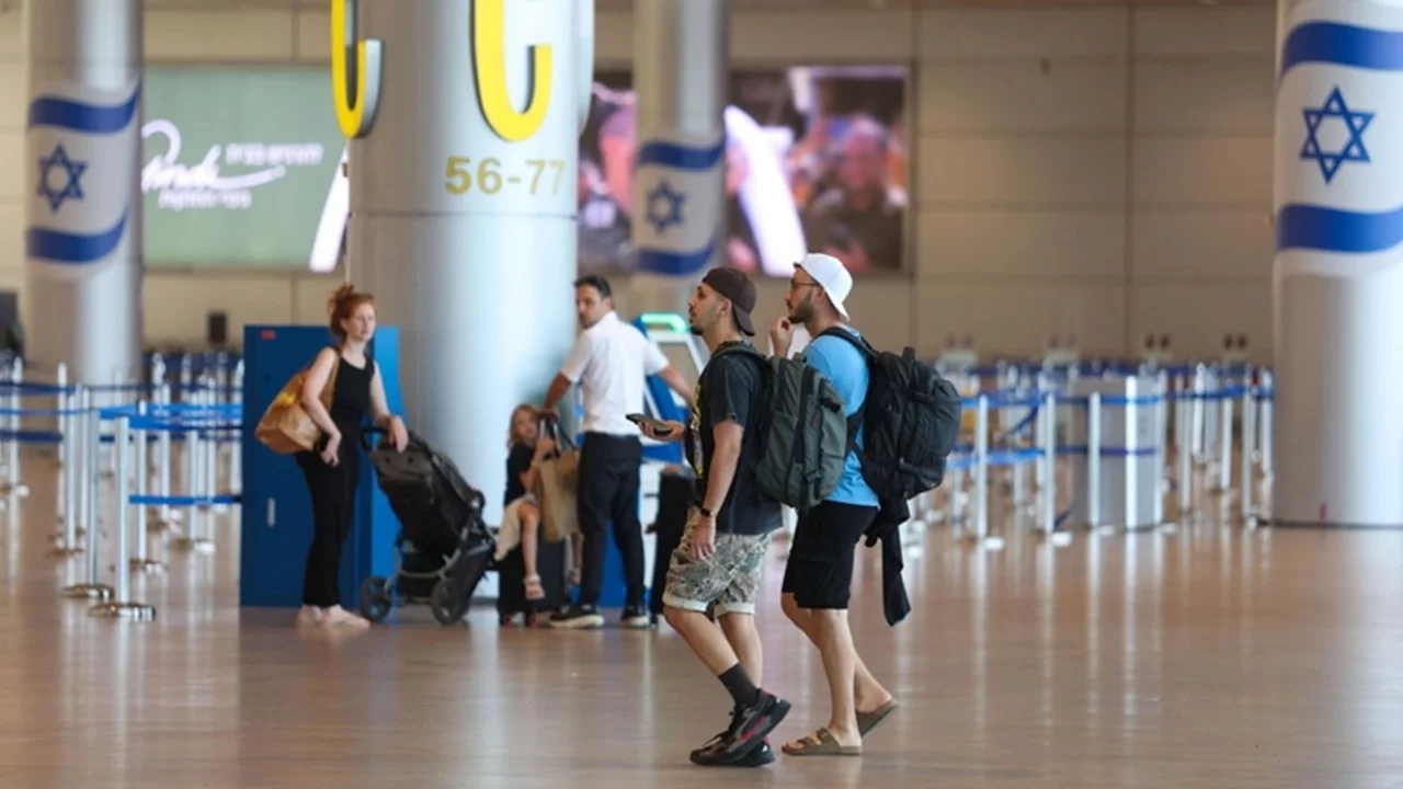 İran ve İsrail için peş peşe tahliye çağrıları! Birçok ülke de Orta Doğu için seyahat alarmı verdi