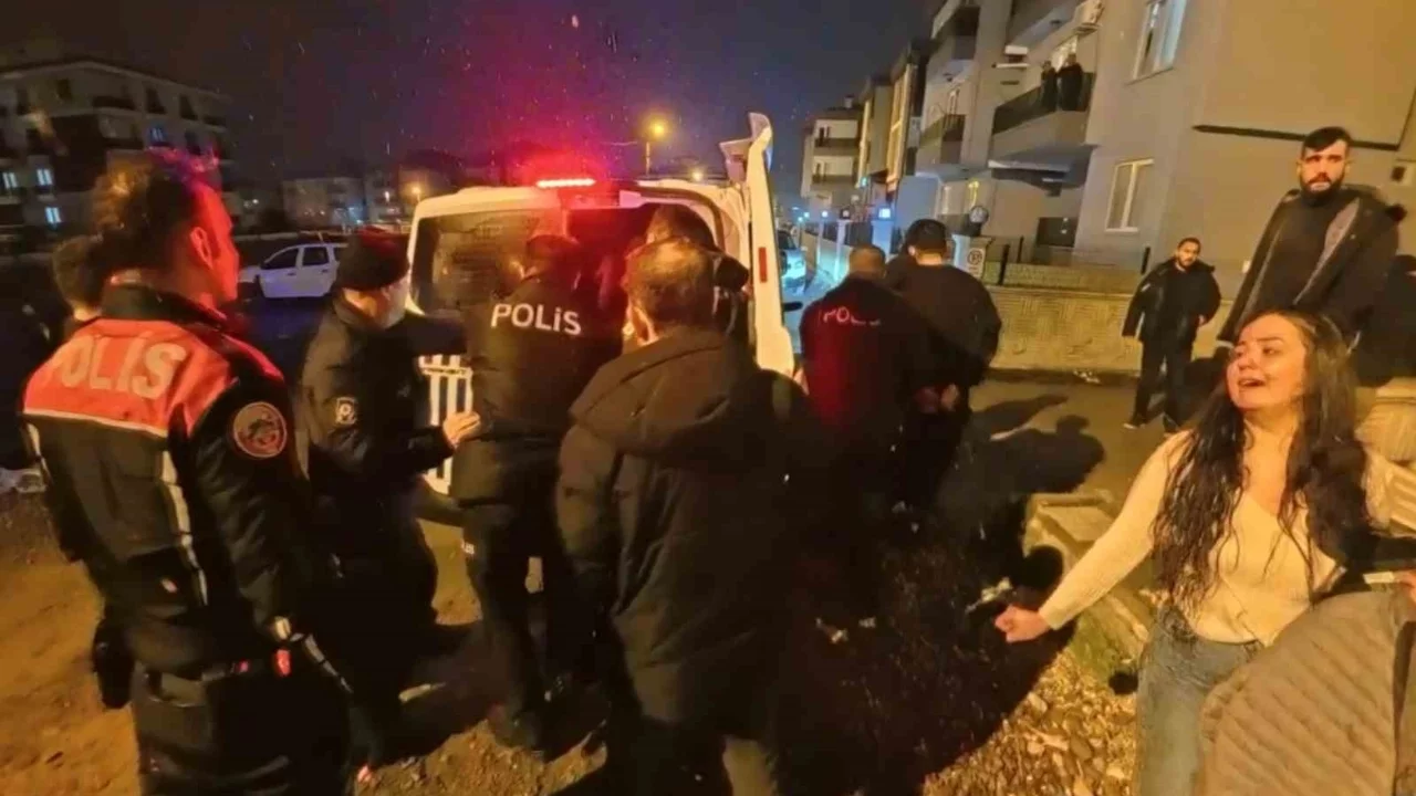 Aksaray'da gürültü tartışması kanlı bitti: Bıçak ve tabancalar çekildi, 7 kişi gözaltında