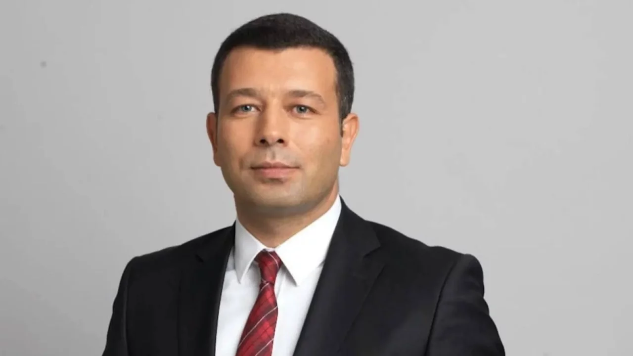 Yeniden Refah Partisi'nden Kenan Şener'in gözaltına alınmasına tepki