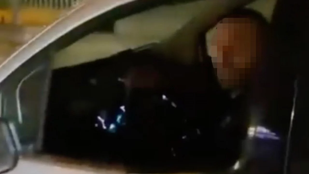 Bursa'da makas dehşeti! Servise çarpan sürücü kaçtı