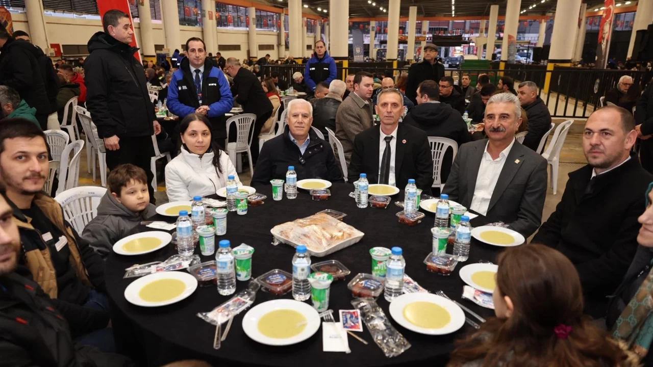 Başkan Bozbey Ramazan bereketini Yıldırım'da vatandaşlarla paylaştı