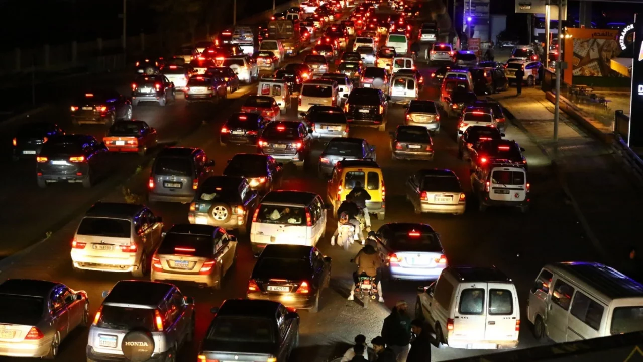 Lübnan'ın güneyinde göç başladı!