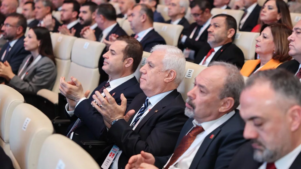 Başkan Bozbey: Ekrem İmamoğlu ve liyakatli kadrolarımızla ülkemizi yönetmeye hazırız!