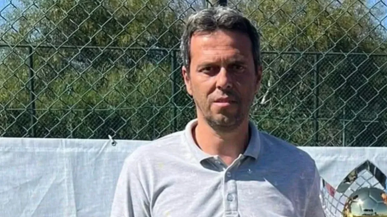 Bursa'da halı sahada kalp krizi geçiren eski futbolcunun görüntüleri ortaya çıktı