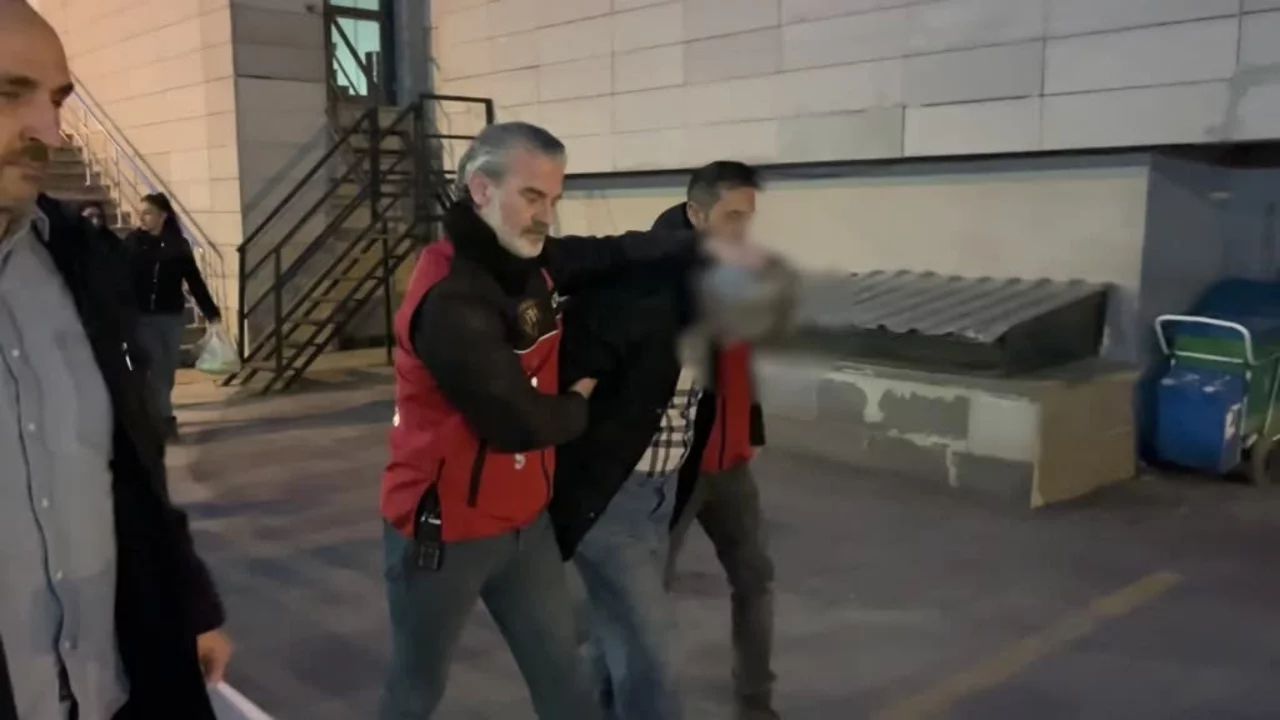 Eskişehir'de Atatürk'e hakaret eden şahıs tutuklandı