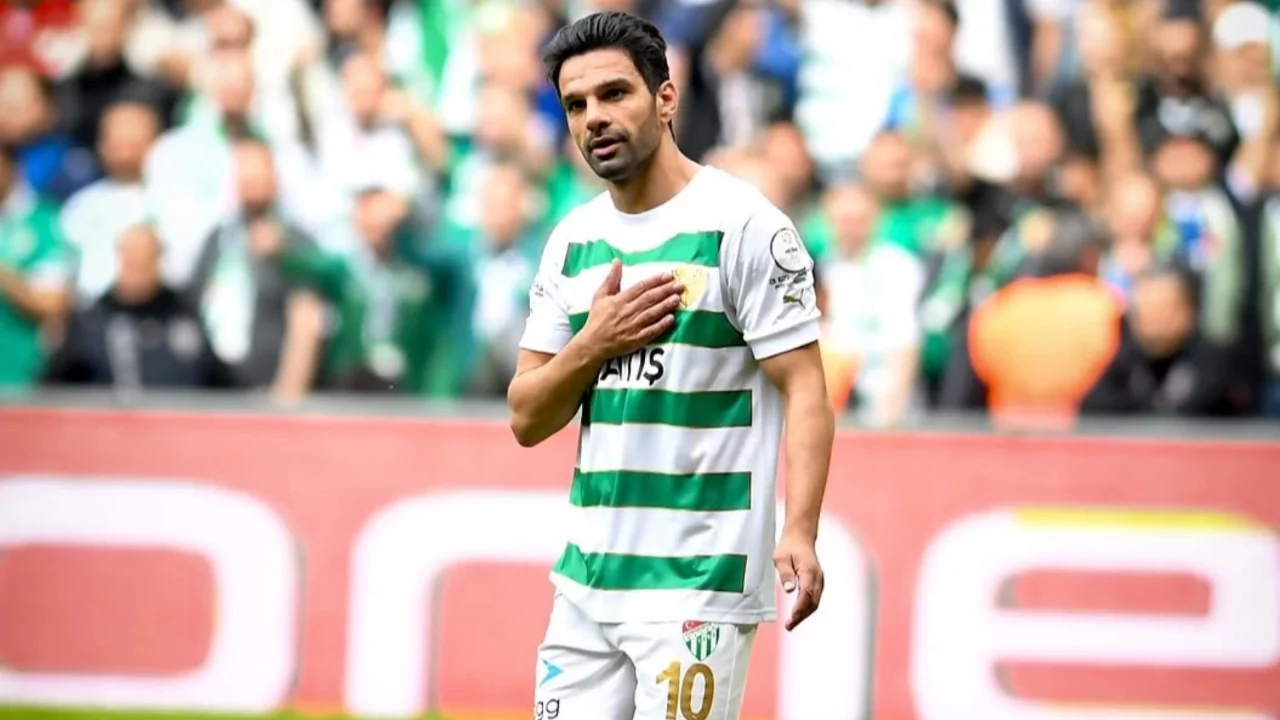Bursaspor'da Muhammet Demir'den üzücü haber!