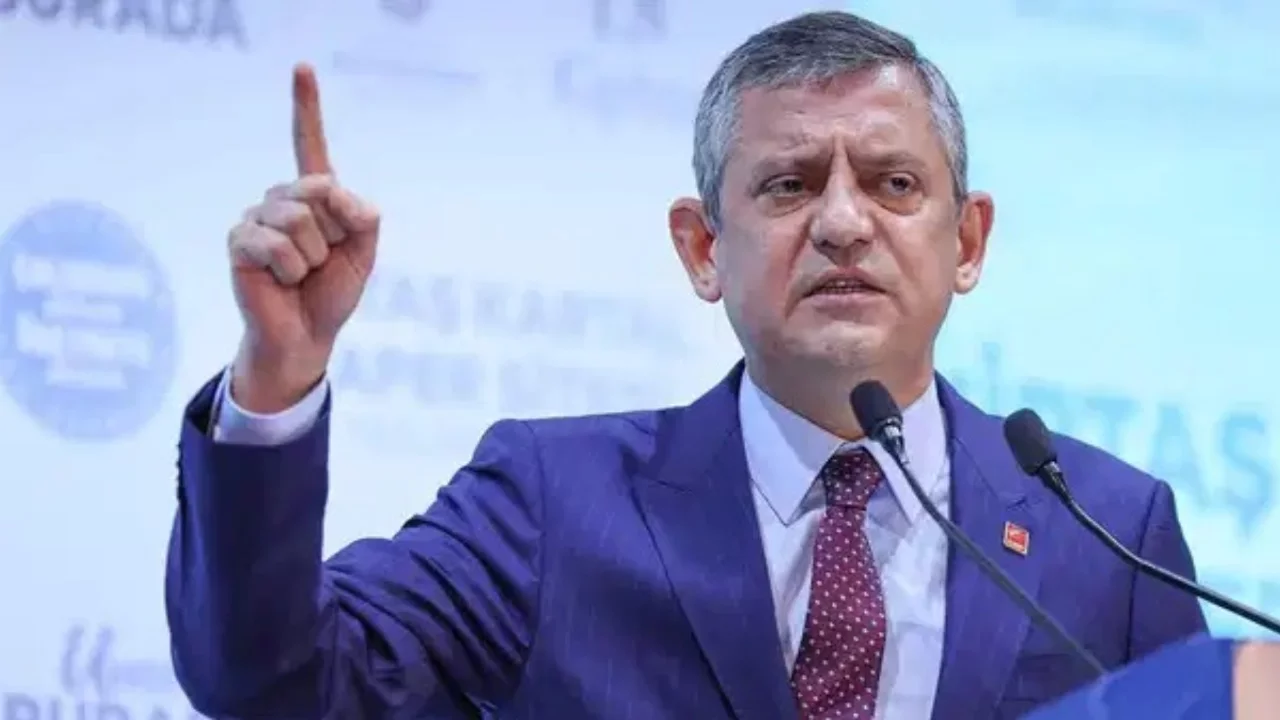 Özgür Özel'den gözaltına alınan gazeteciler için Dışişleri Bakanlığı'na çağrı