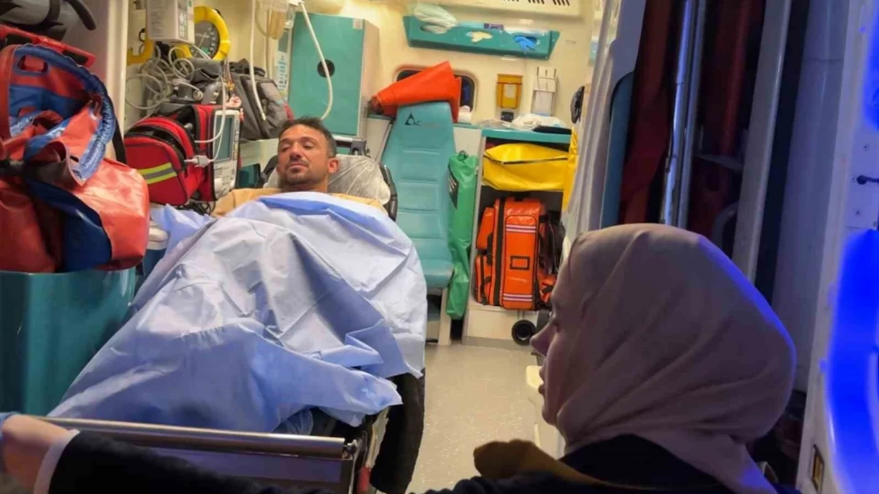 Aksaray'da maskeli şahıs tarafından bıçaklanan adam ağır yaralandı