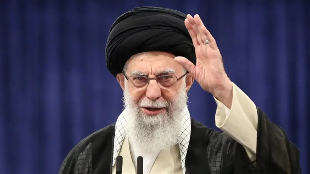 Ali Hamaney, Meşhed'de toprağa verilecek