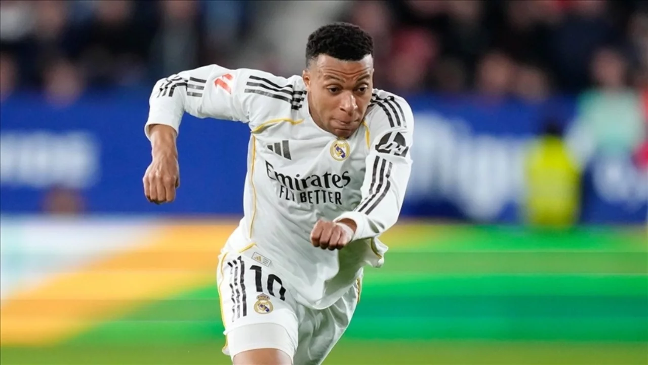 Kylian Mbappe bir süre sahalardan uzak kalacak