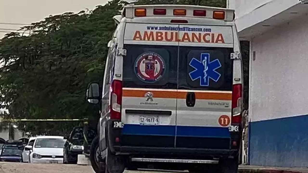 Mezuniyet töreninde platformun çökmesi sonucu 33 öğrenci yaralandı