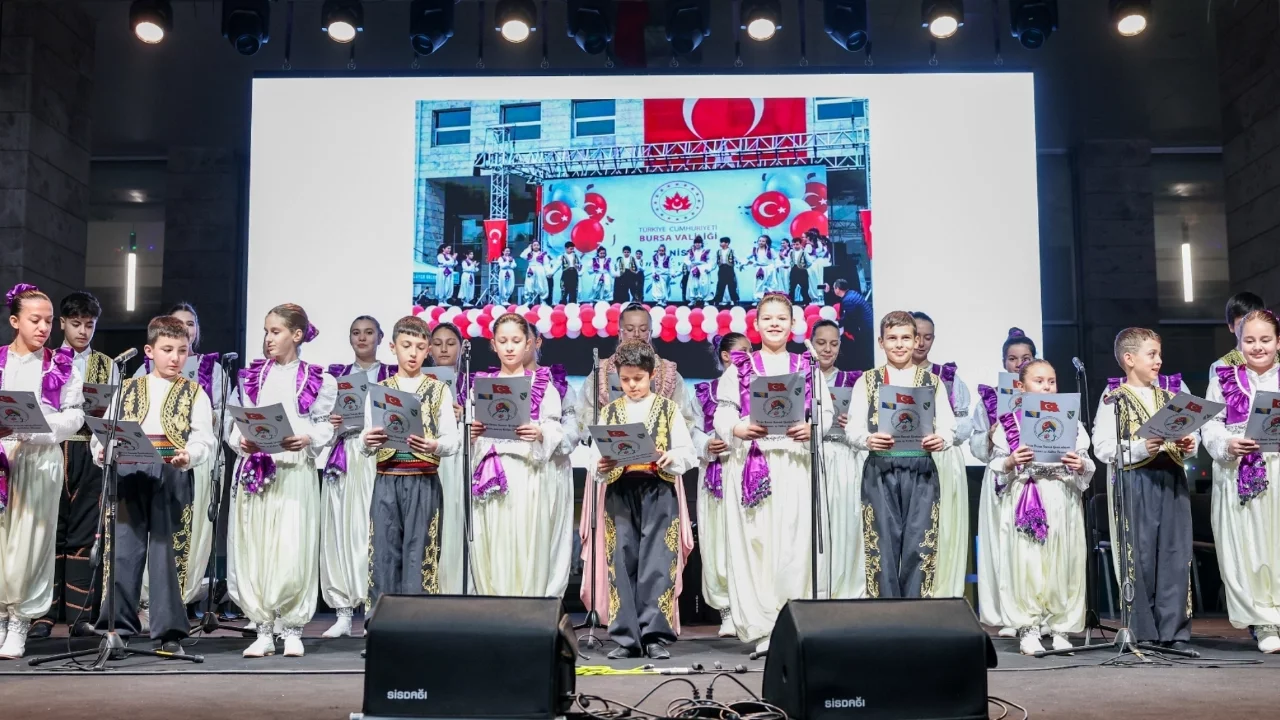 Balkan kültürü ve yöresel dansları Nilüferlilerle buluştu