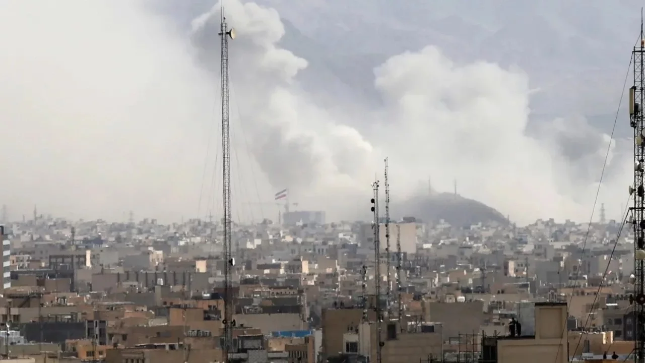 İran Kızılayı açıkladı: ABD-İsrail saldırılarında ölenlerin sayısı 787'ye yükseldi