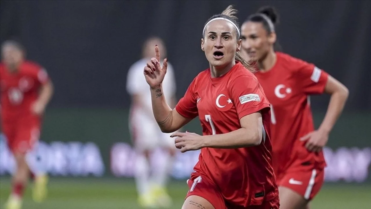 A Milli Kadın Futbol Takımı, Malta'yı 3-0 mağlup etti