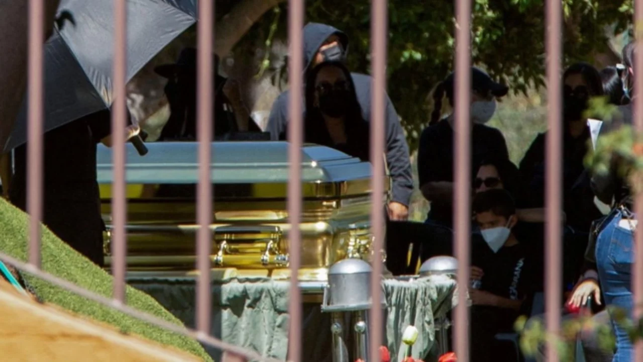 El Mencho altın tabutla gömüldü