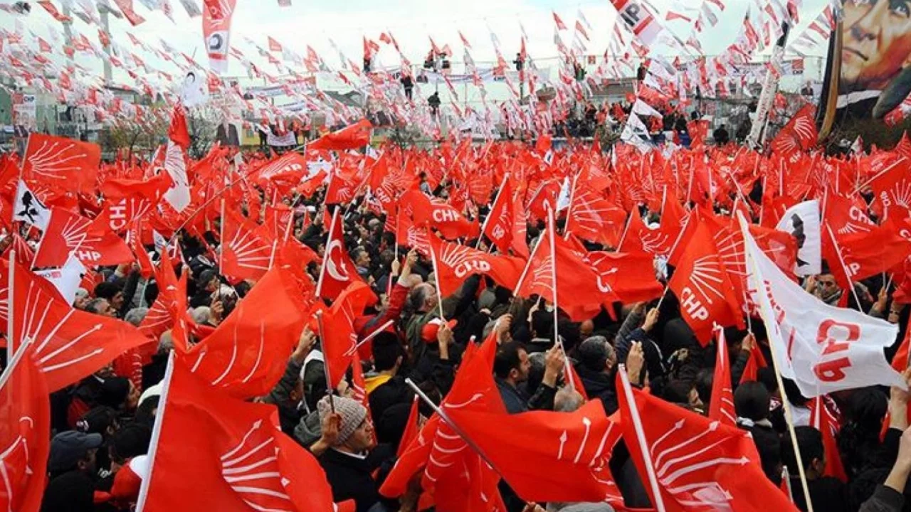 CHP'den İstanbullulara miting çağrısı