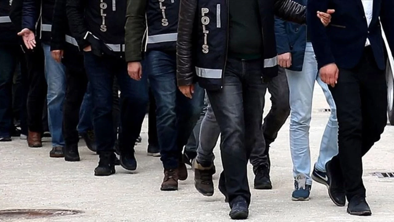 Yatırım adı altında forex dolandırıcılığı operasyonu: 64 zanlı yakalandı