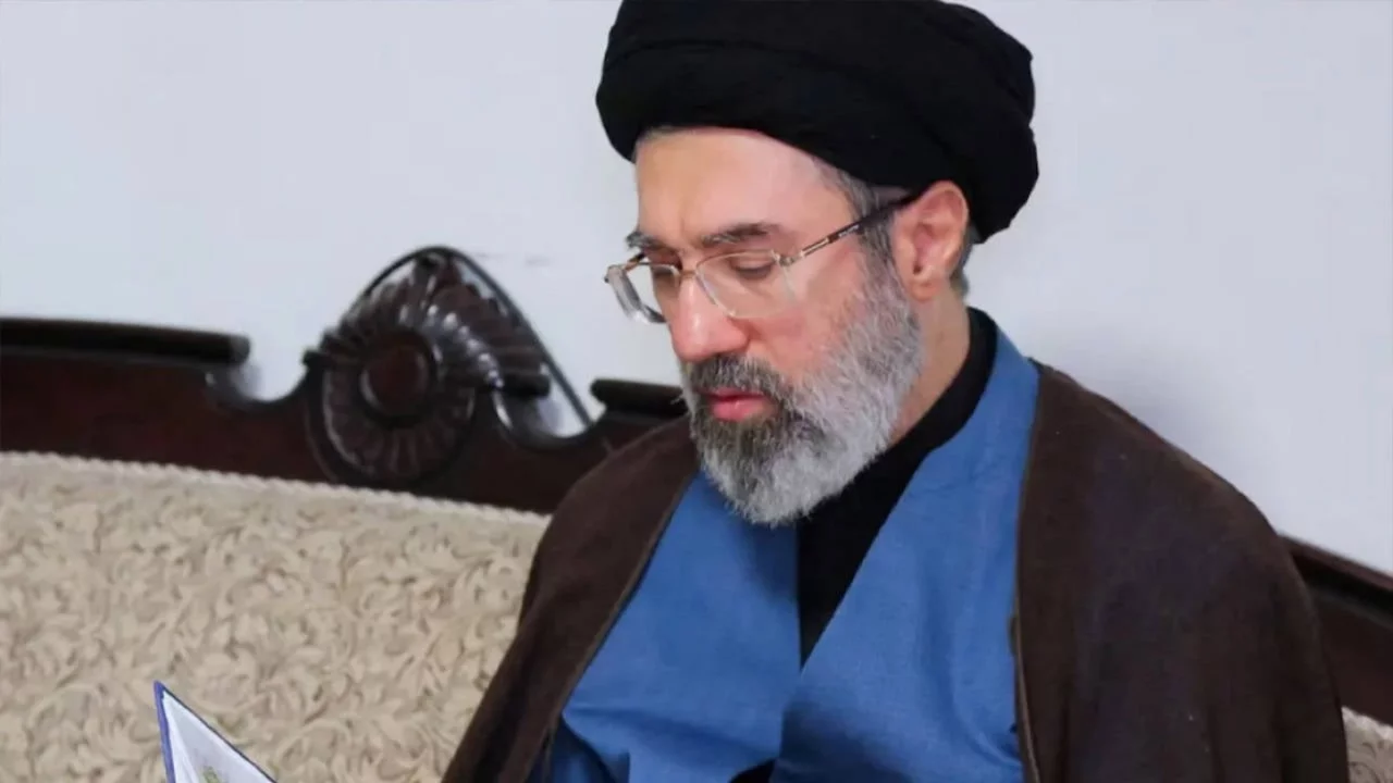 Dikkat çeken iddia: Ali Hamaney'in oğlu yeni lider oldu