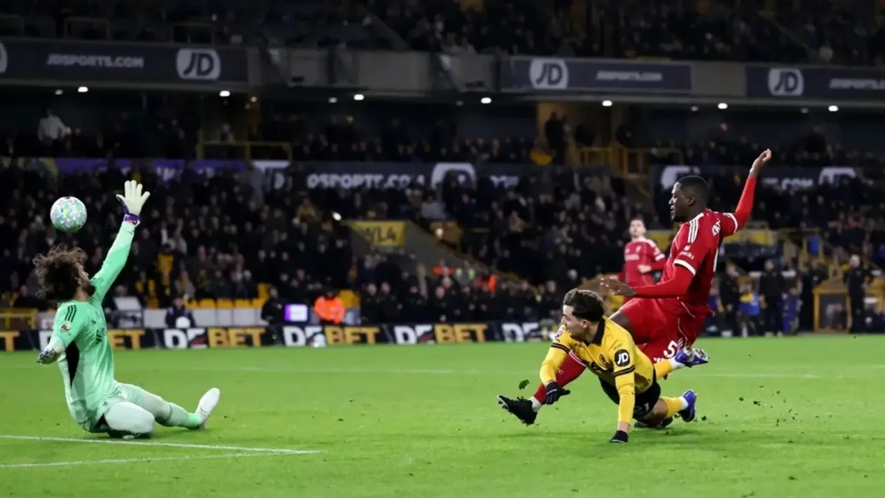 Liverpool'a Wolverhampton darbesi!