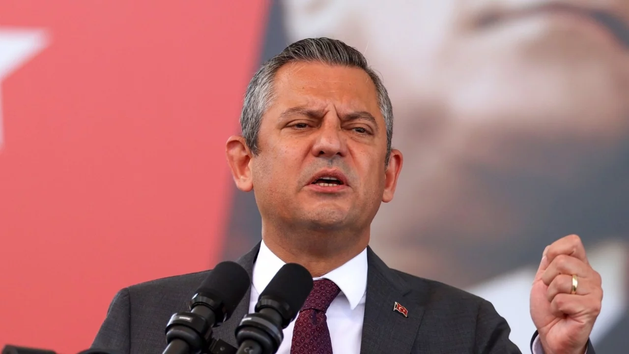 CHP lideri Özgür Özel 'büyük tehlikeye' dikkat çekti: 'Her şeye zam gelecek, bunu yapmayın'