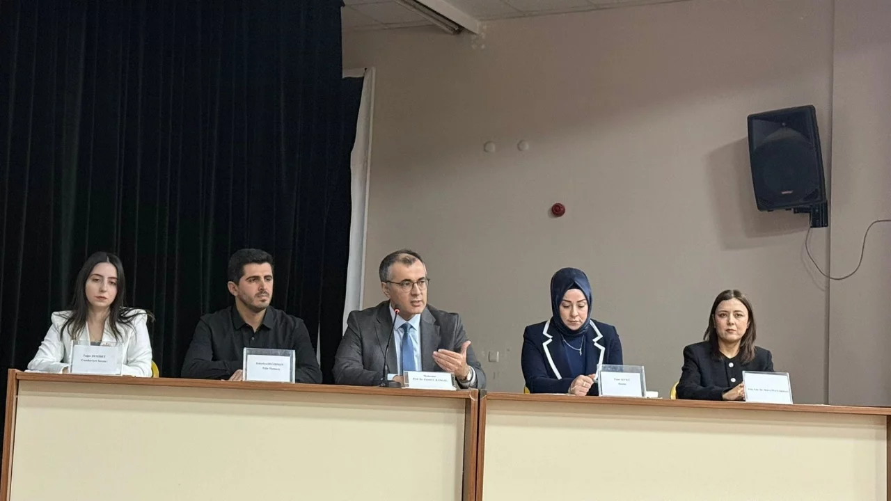 Bursa'da banka hesabı suistimalleri ve bilişim suçları paneli düzenlendi